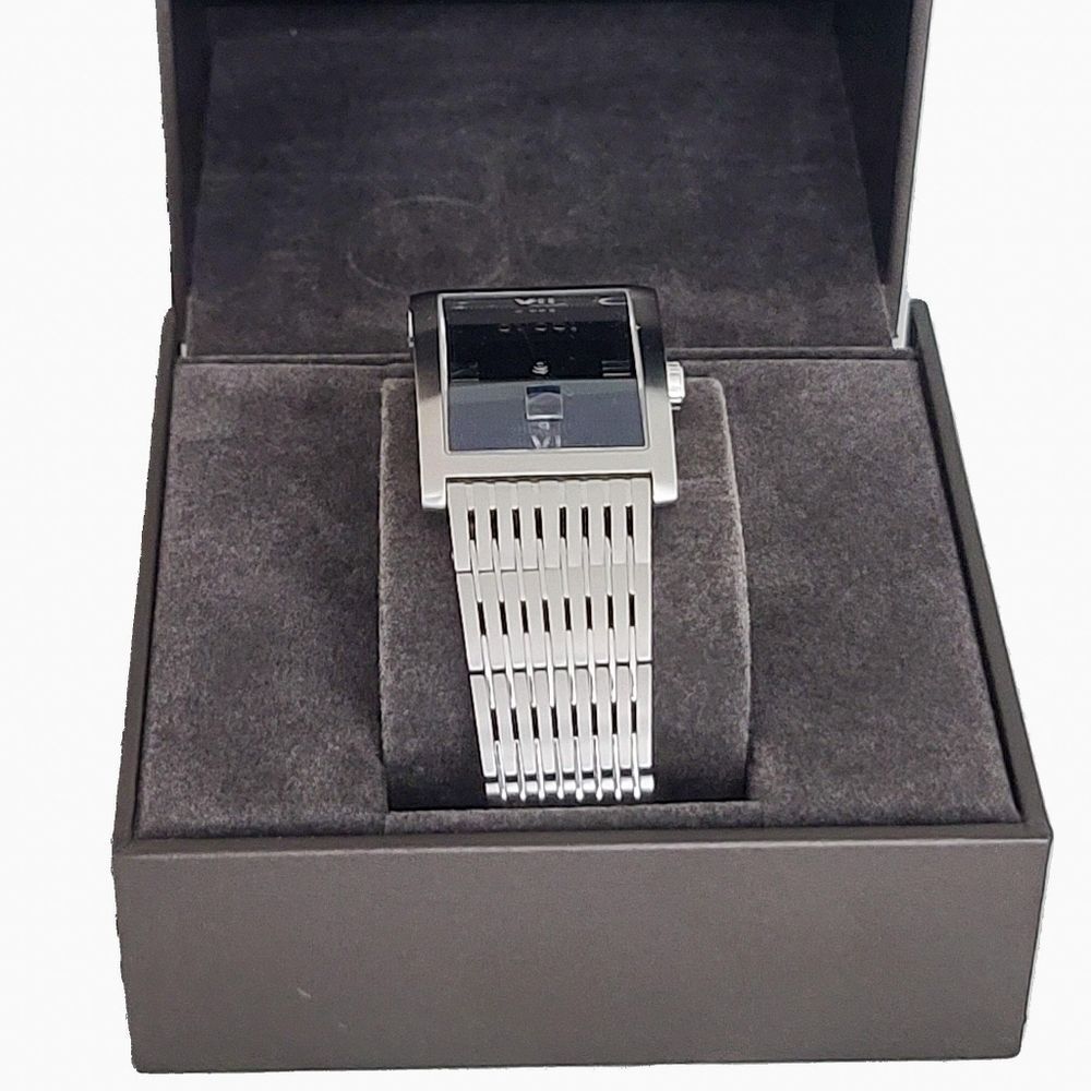 Gucci Men's Silver Timepieces 3 ATM 8600M Stainless Steel Water Resistant Watch - Picture 11 of 11